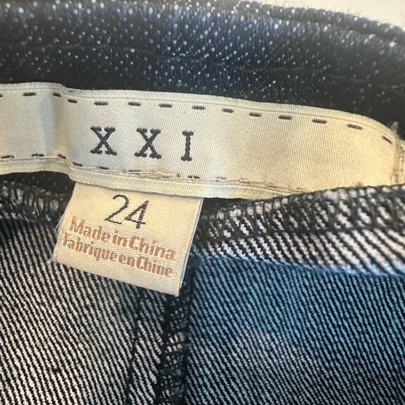 Blue Super High Waisted Denim Jean Shorts with Button Details size 24 - Picture 4 of 7